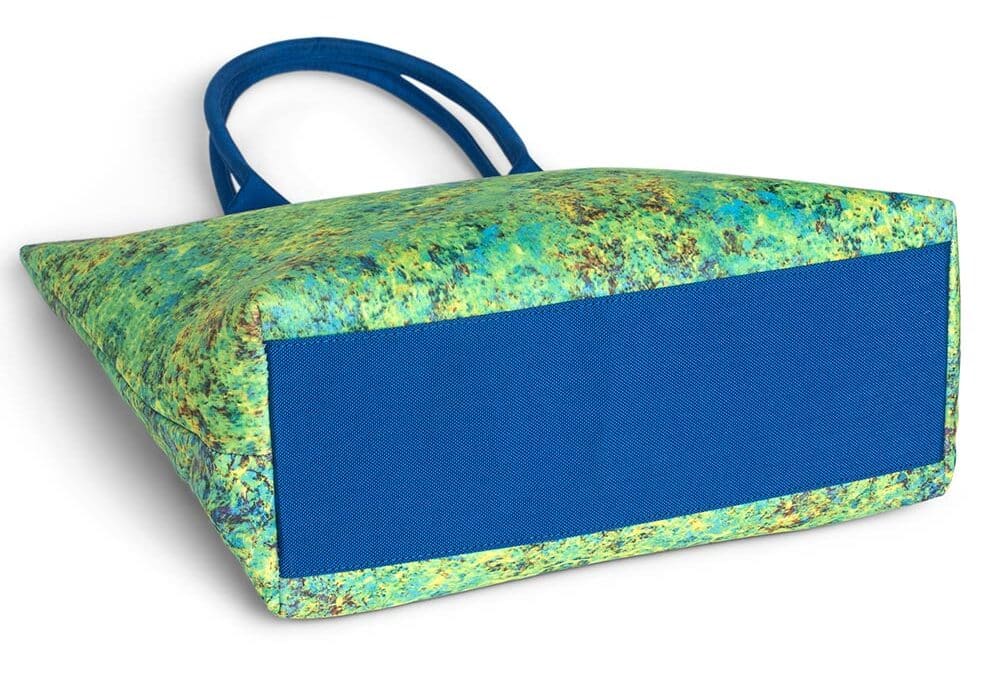 How Resort Totes by Spectacular Bags are Made: From Artwork to Zippers
